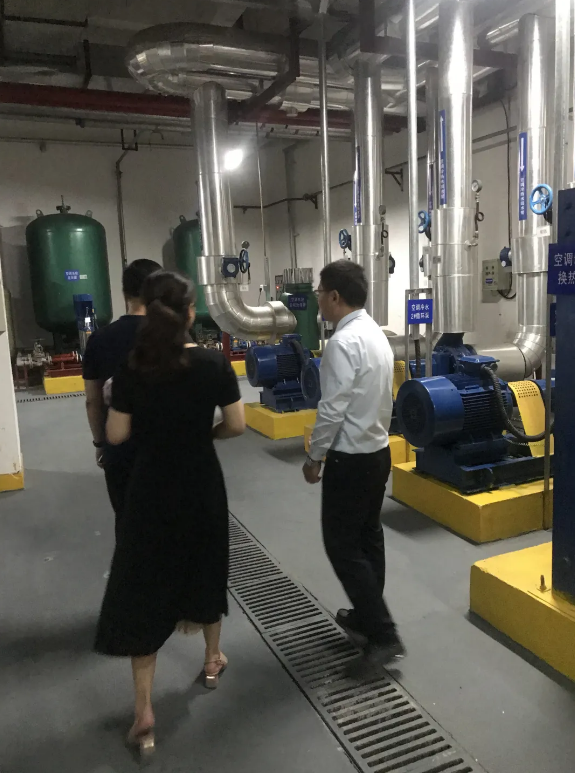 金匙物业项目喜获“甘肃省优秀示范大厦”称号